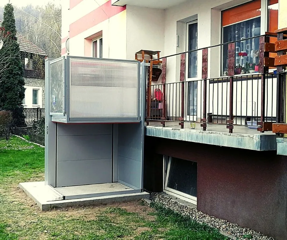 Czym kierować się przy wyborze windy dla seniora?